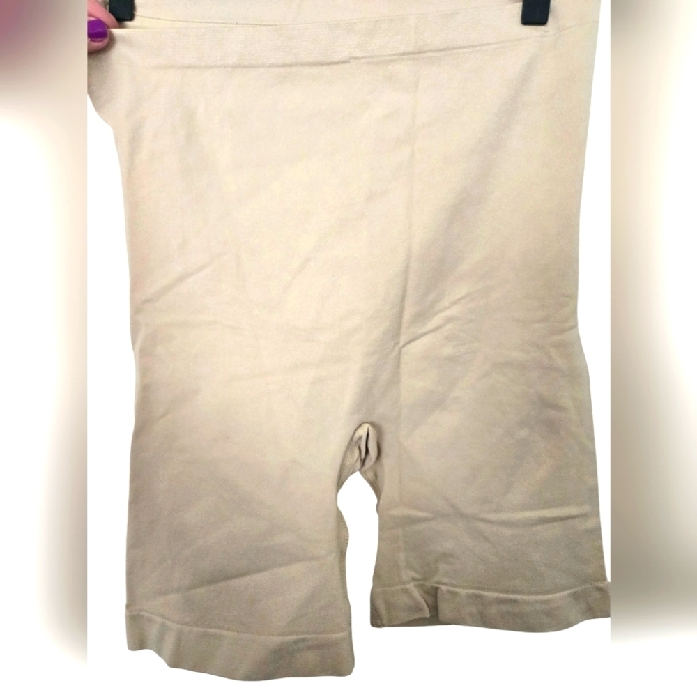 Lamaze NWOT Maternity Shorts Size Xl